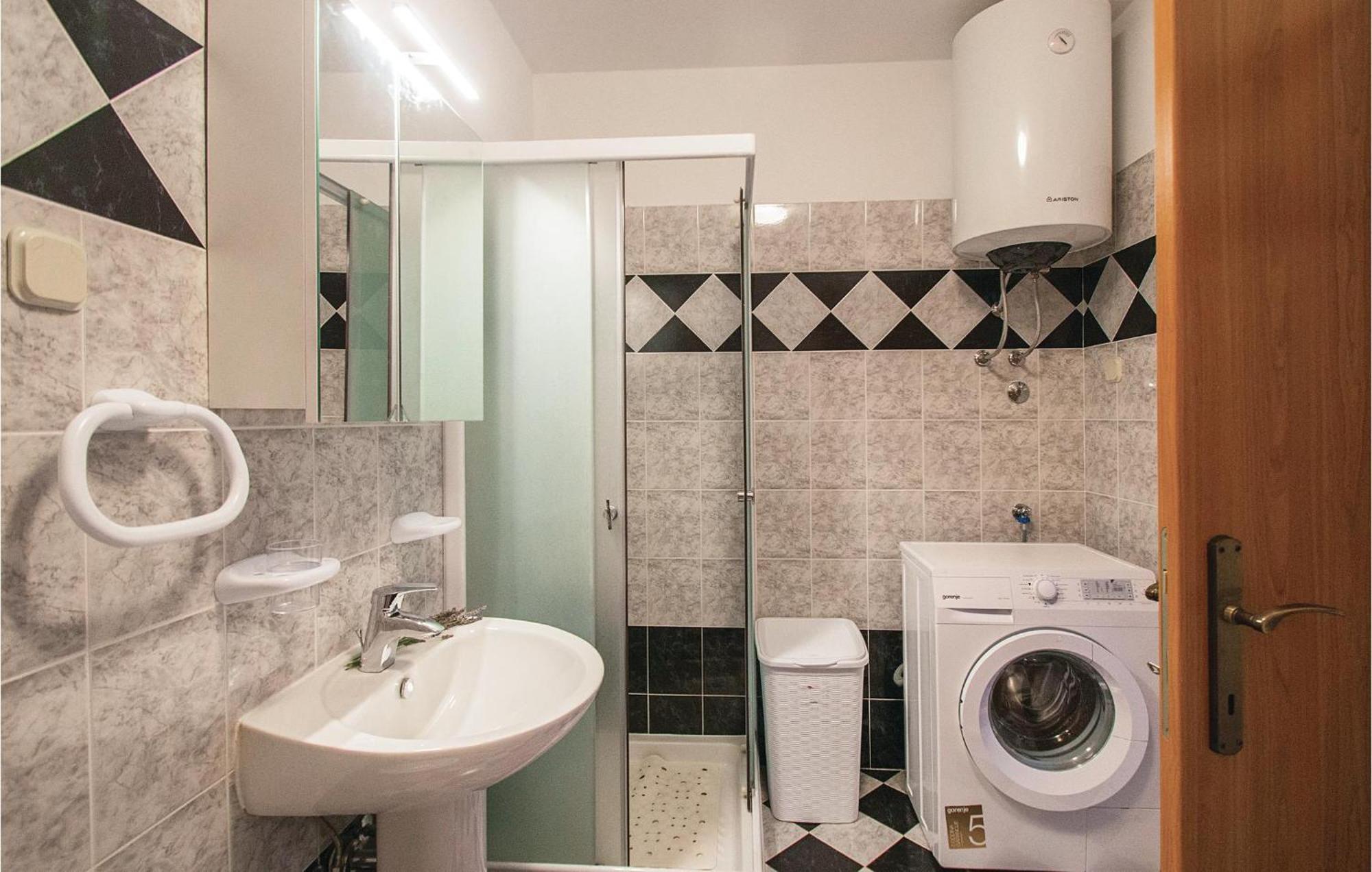Amazing Apartment In Labin With House Sea View Kültér fotó
