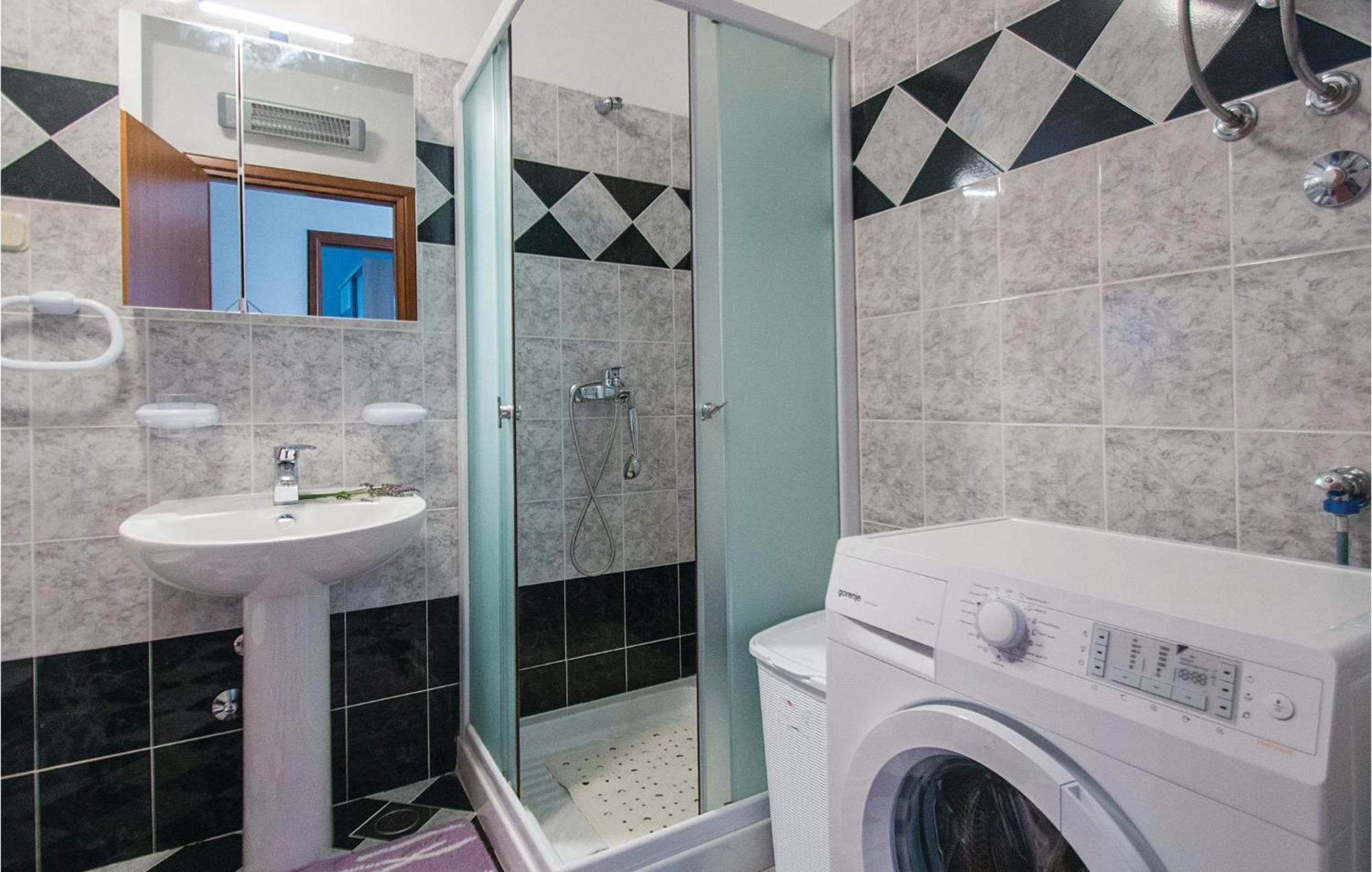 Amazing Apartment In Labin With House Sea View Kültér fotó